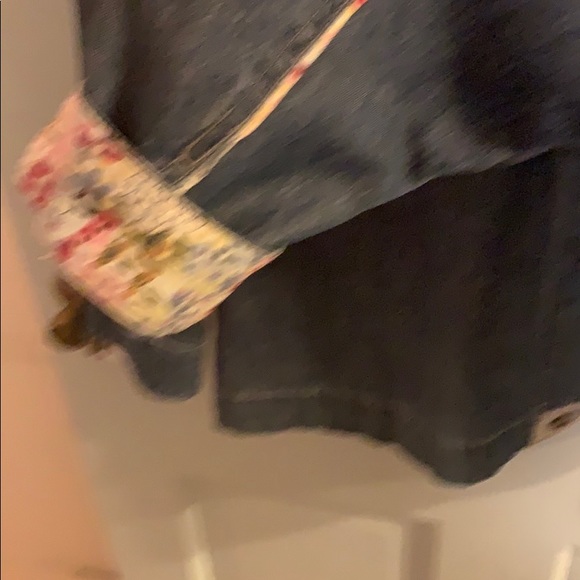 Jean jacket - Picture 3 of 8